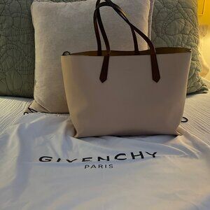 Givenchy - GV Shopper Tote 272 Powder Pink Medium Size